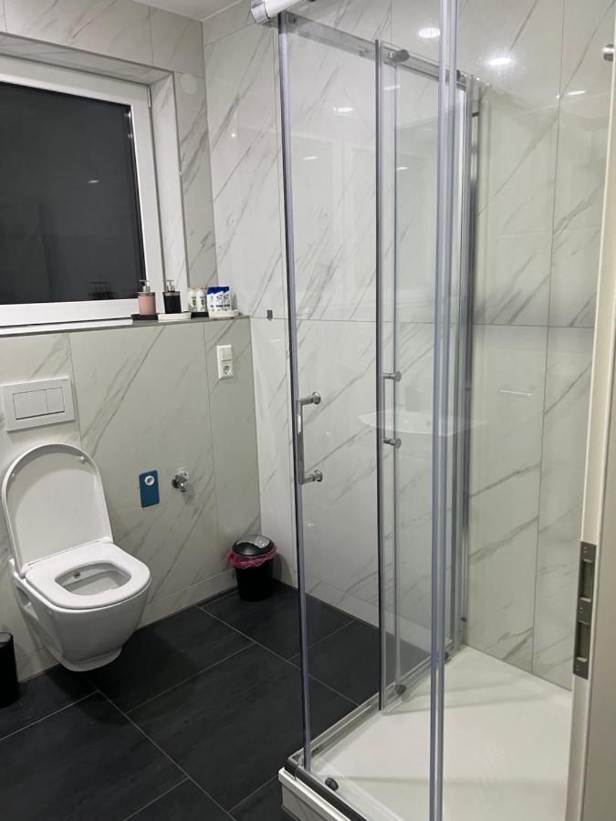 2 Zimmer Wohnung Zur Taegliche Miete Hechingen Eksteriør billede