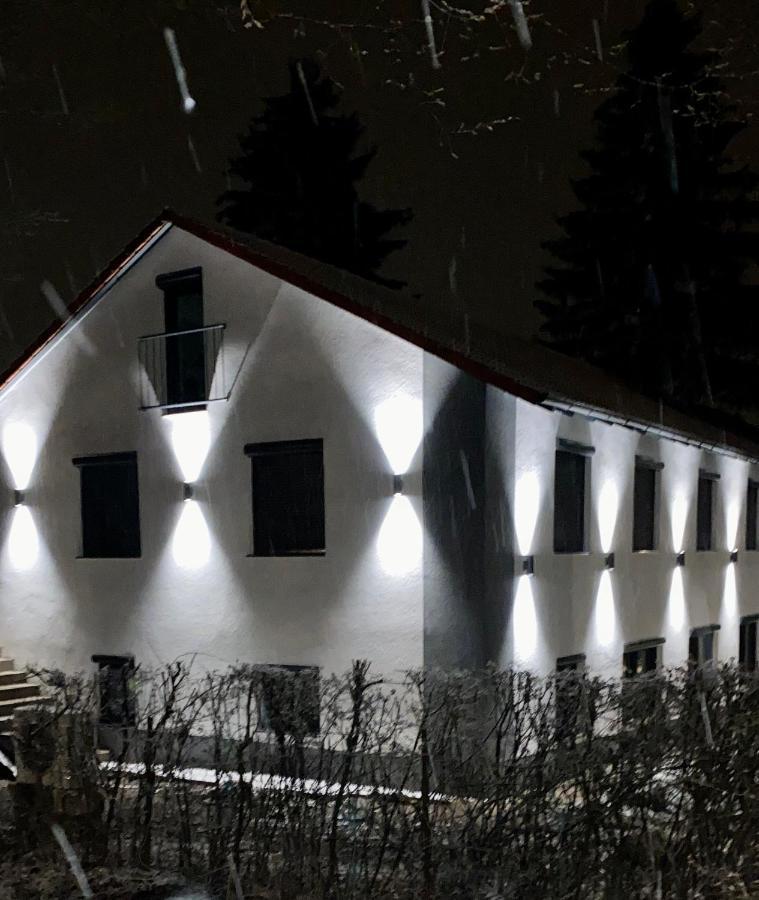 2 Zimmer Wohnung Zur Taegliche Miete Hechingen Eksteriør billede
